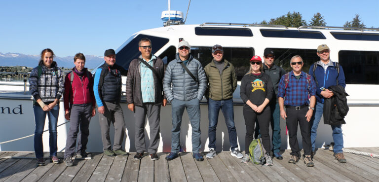 Russians Learn How the “Salmon State” Operates