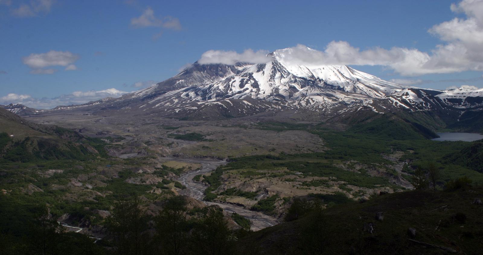 A volcano reshaped a river. Can we bring its salmon back?
